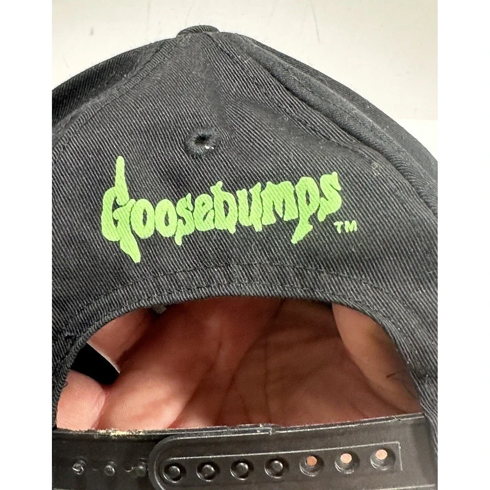 Goosebumps Snapback Hat Cap YOUTH‎ Boys Black TV Series Comics Vintage 90s USA